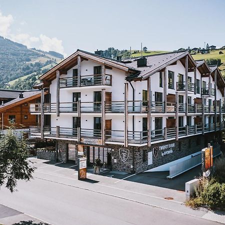 24 By Avenida - Mountain Hotel Kaprun Exterior foto